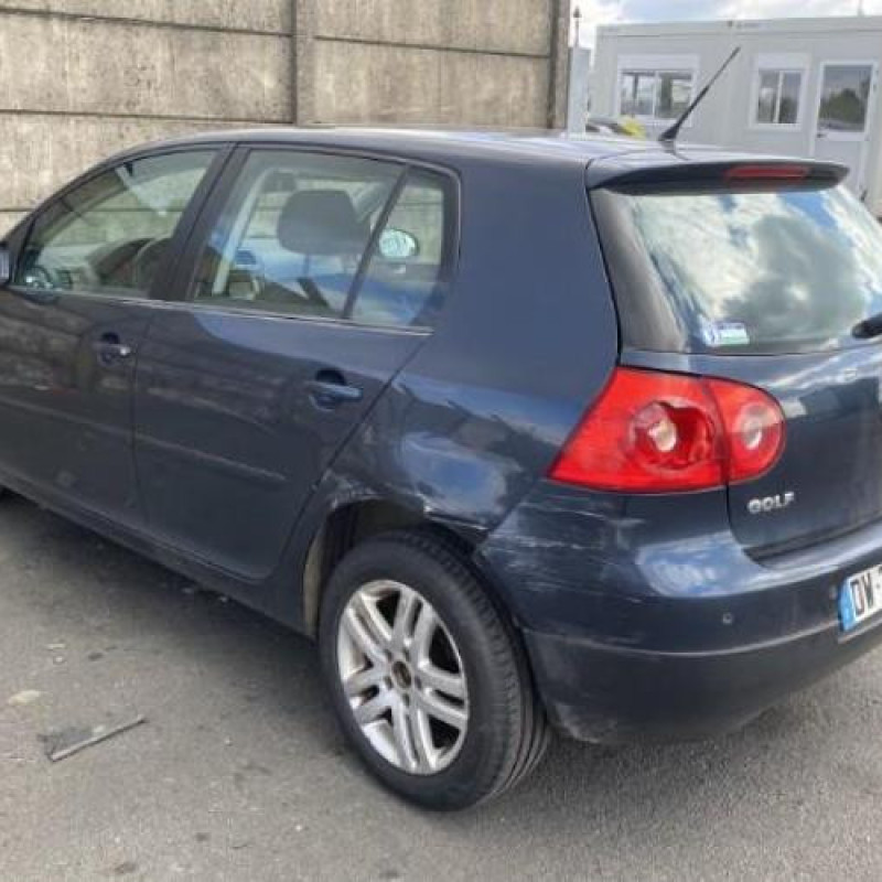 Feu arriere principal droit (feux) VOLKSWAGEN GOLF 5 Photo n°16