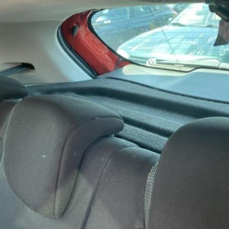 Pretensionneur de ceinture avant droit RENAULT CLIO 4 Photo n°20
