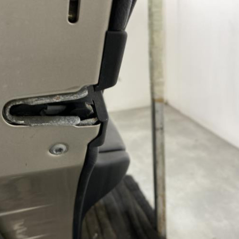 Porte arriere gauche MERCEDES CLASSE C 202 Photo n°7
