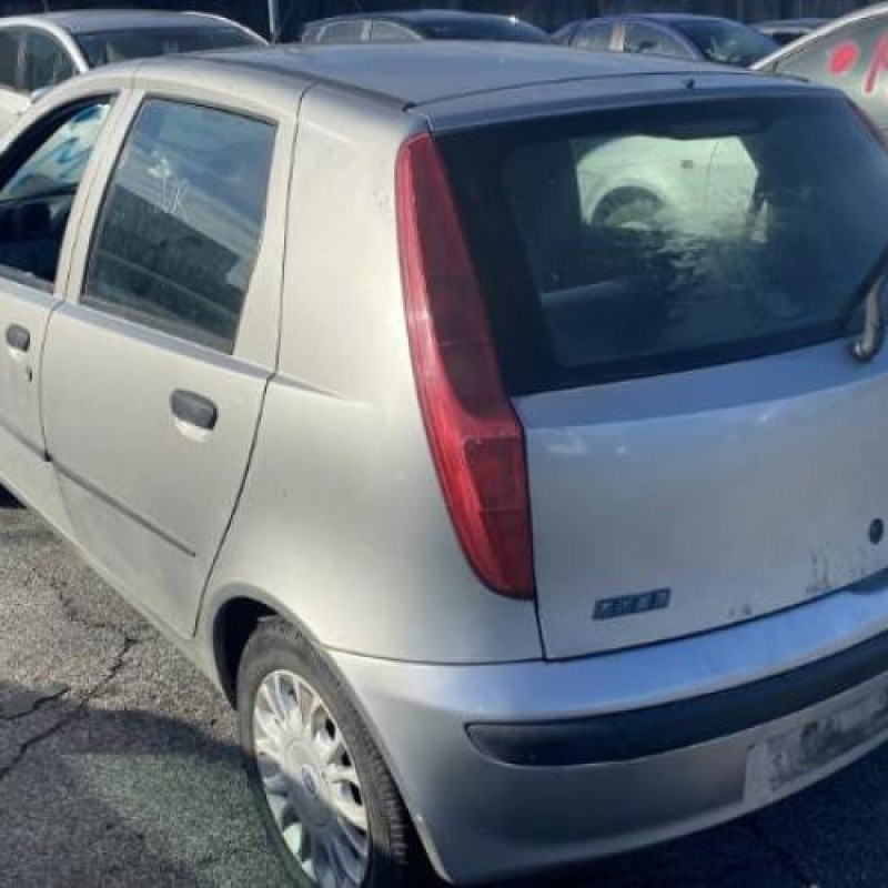 Porte arriere droit FIAT PUNTO 2 Photo n°10