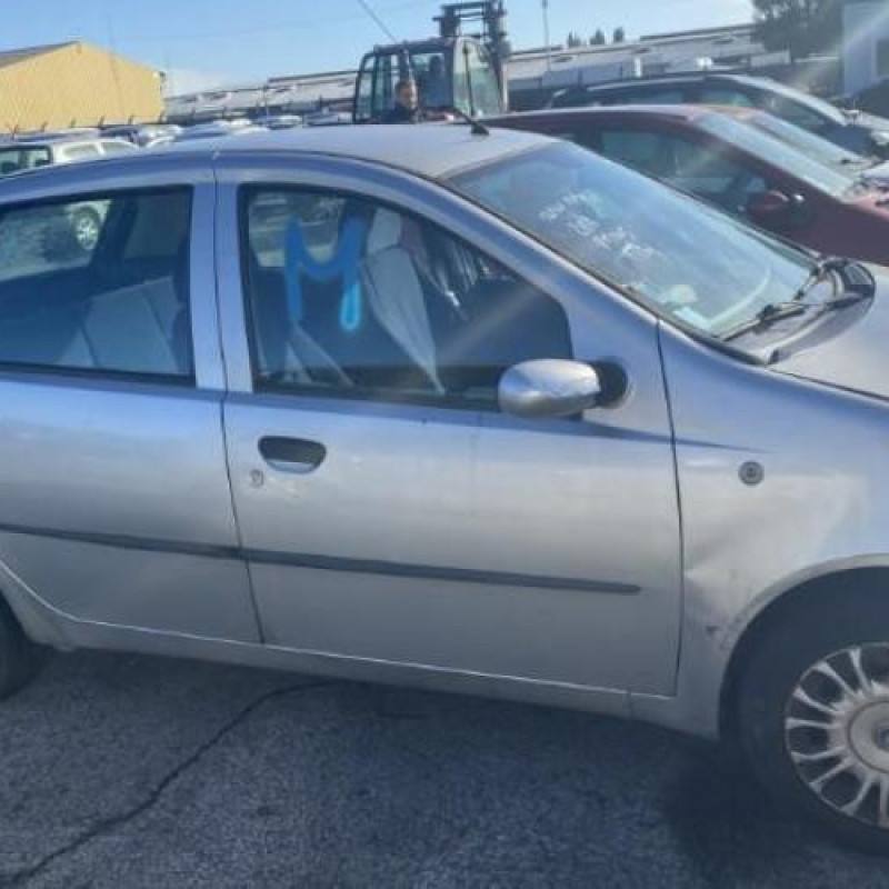 Porte arriere droit FIAT PUNTO 2 Photo n°12
