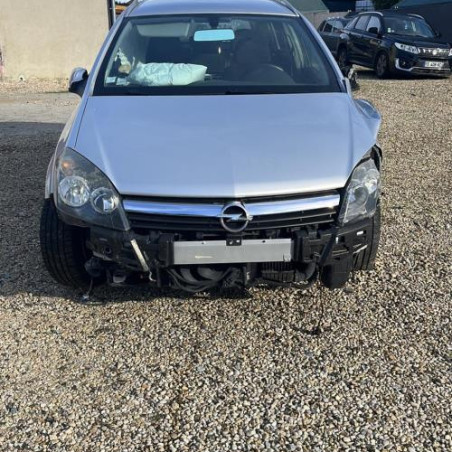 Moteur OPEL ASTRA H Photo n°1