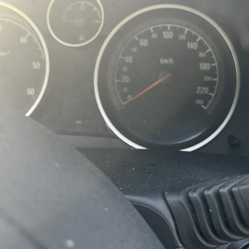 Moteur OPEL ASTRA H Photo n°9