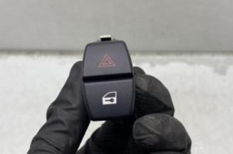 Bouton de warning BMW SERIE 5 F11