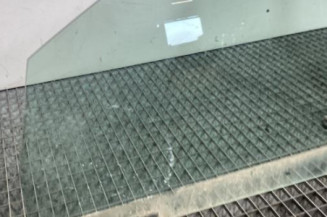 Vitre avant gauche VOLKSWAGEN GOLF 5