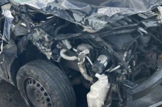Vitre avant gauche VOLKSWAGEN GOLF 5