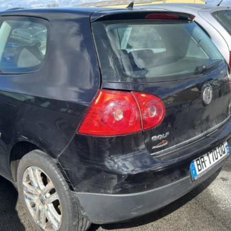 Vitre avant gauche VOLKSWAGEN GOLF 5 Photo n°10