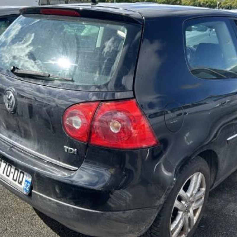 Vitre avant gauche VOLKSWAGEN GOLF 5 Photo n°11