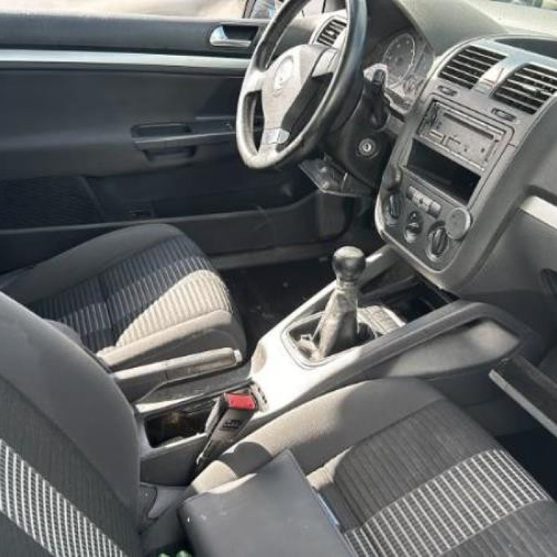 Vitre avant gauche VOLKSWAGEN GOLF 5 Photo n°14