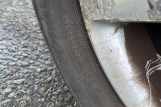 Vitre avant gauche VOLKSWAGEN GOLF 5