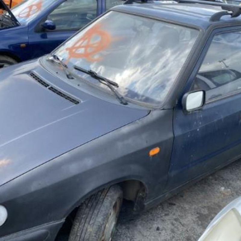 Calandre SKODA FELICIA Photo n°6