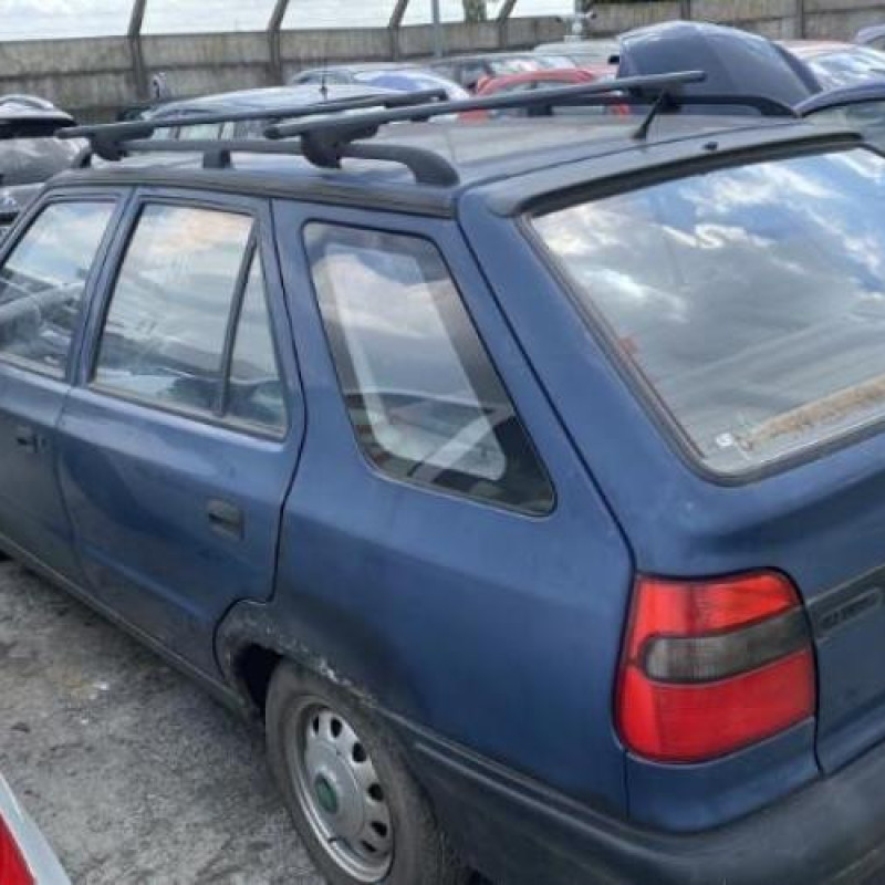 Calandre SKODA FELICIA Photo n°7