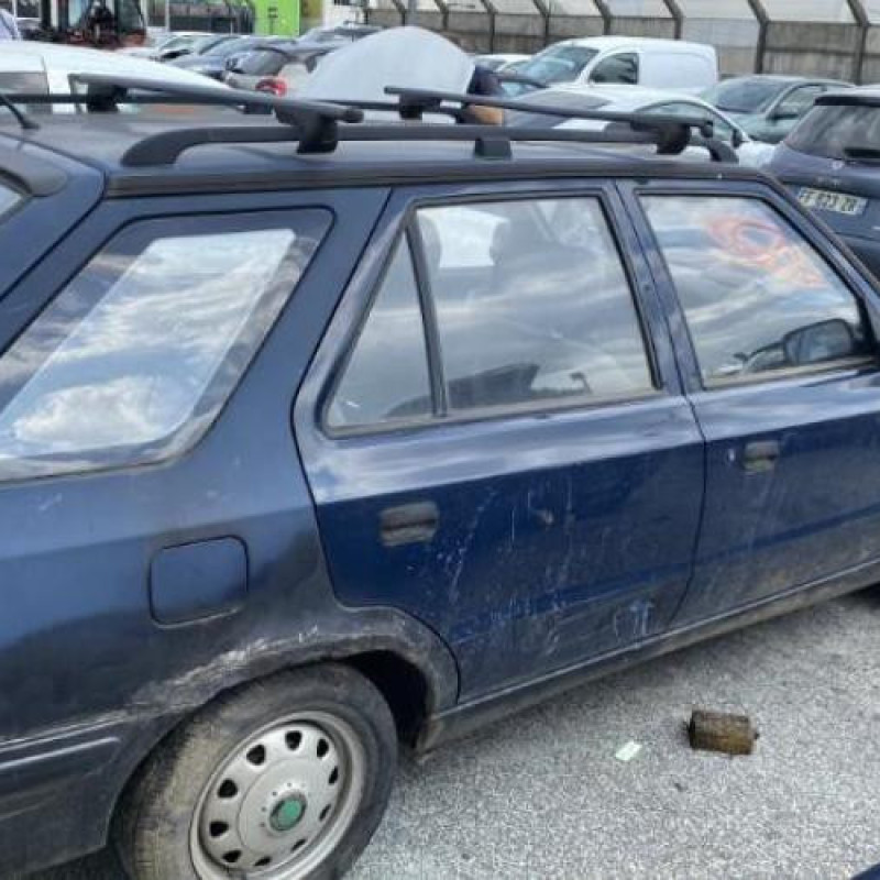 Calandre SKODA FELICIA Photo n°10