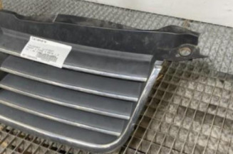 Calandre VOLKSWAGEN PASSAT 4