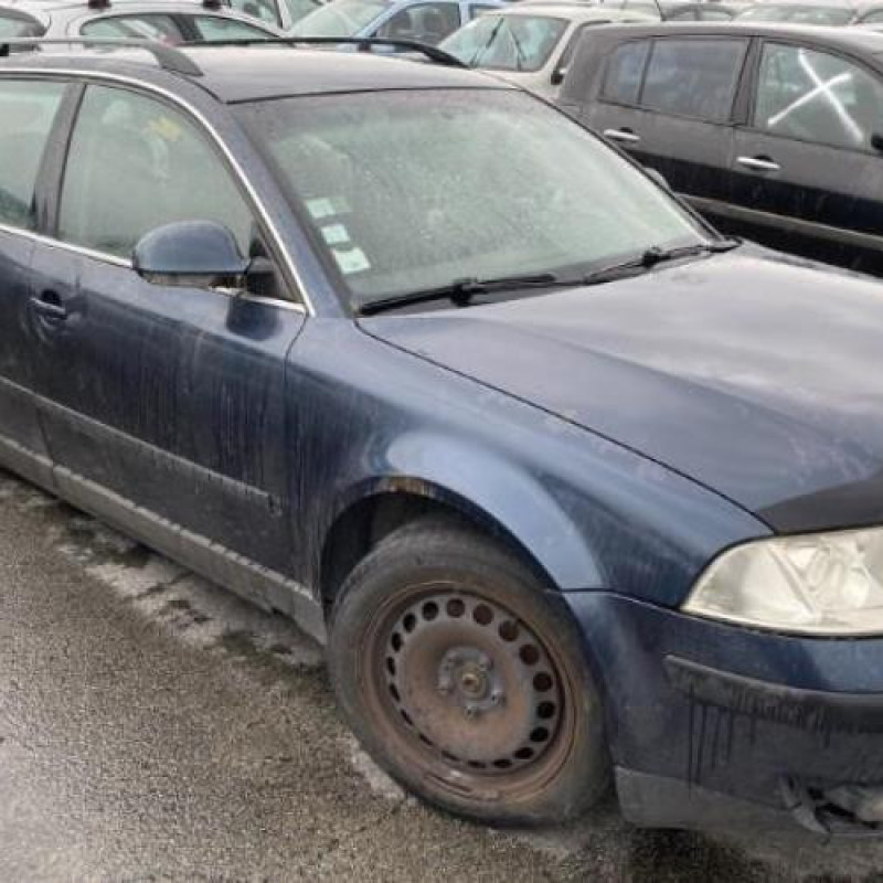 Calandre VOLKSWAGEN PASSAT 4 Photo n°5
