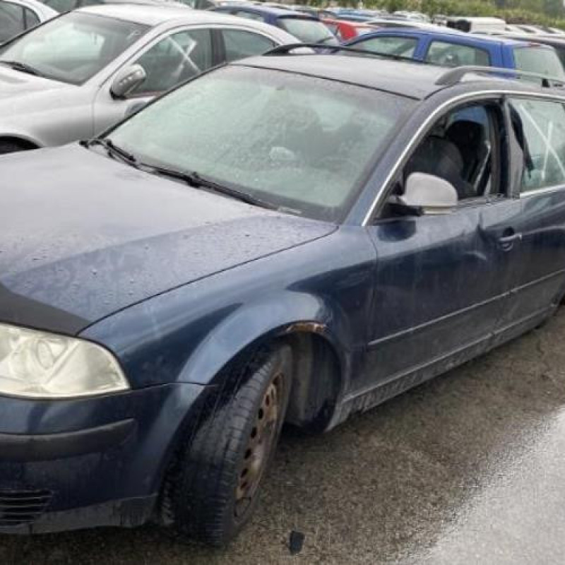 Calandre VOLKSWAGEN PASSAT 4 Photo n°6