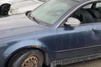 Calandre VOLKSWAGEN PASSAT 4