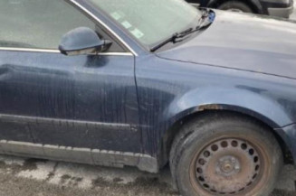 Calandre VOLKSWAGEN PASSAT 4