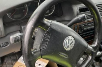 Calandre VOLKSWAGEN PASSAT 4