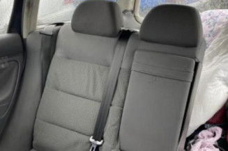 Calandre VOLKSWAGEN PASSAT 4