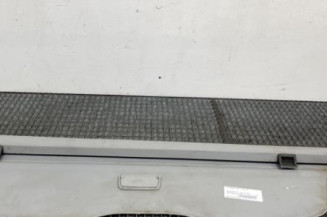 Plage arriere VOLKSWAGEN TOUAREG 1