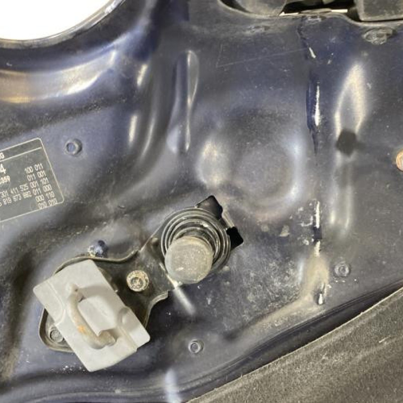 Capot MERCEDES CLASSE E 211 Photo n°9
