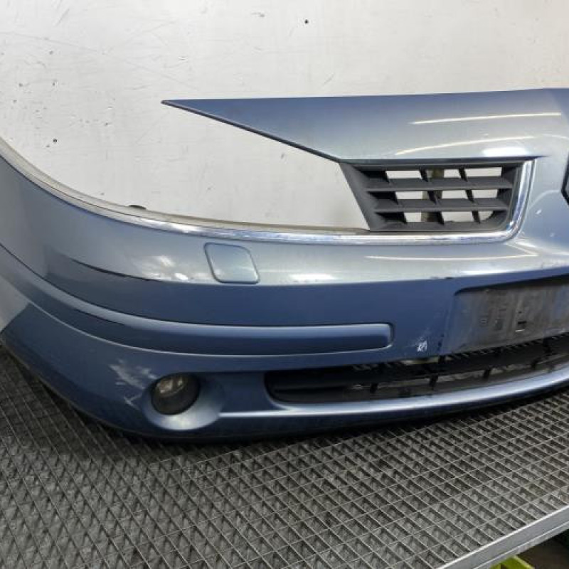 Pare choc avant RENAULT LAGUNA 2 Photo n°2