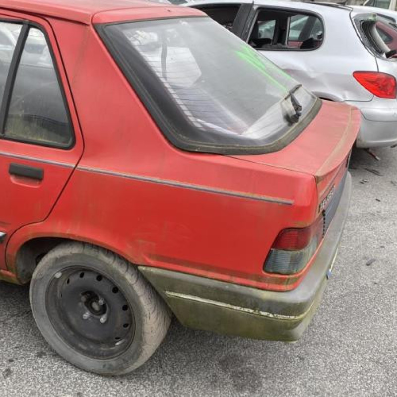Capot PEUGEOT 309 Photo n°17