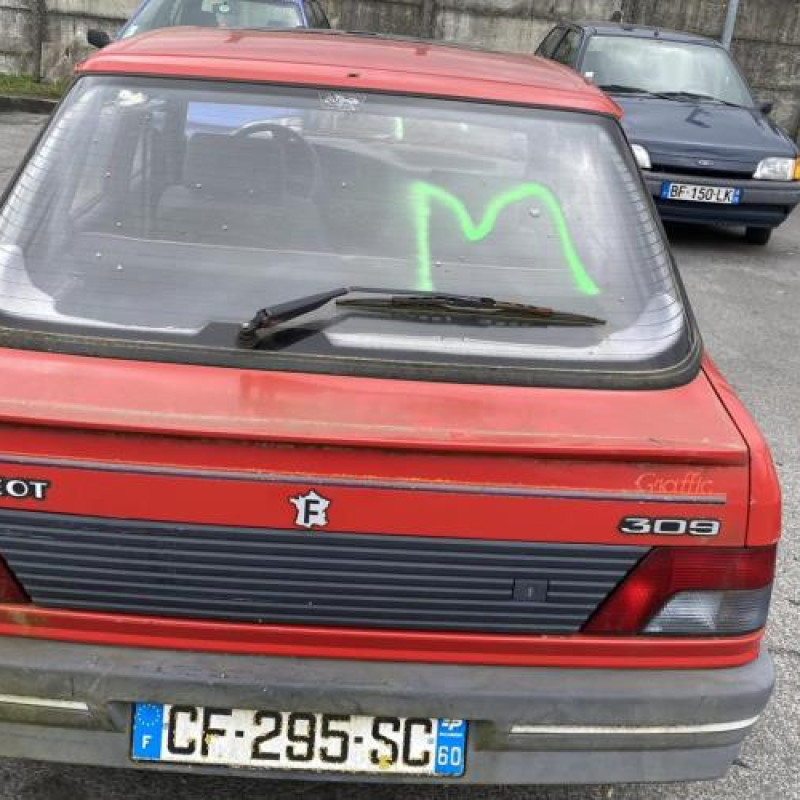 Capot PEUGEOT 309 Photo n°18