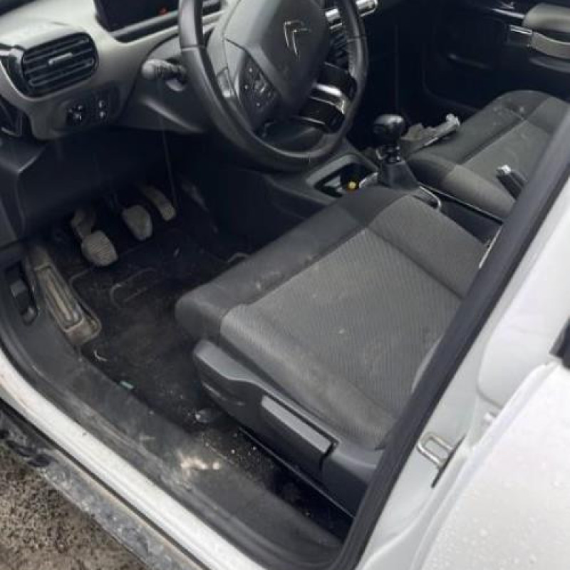 Extension d'aile arriere gauche CITROEN C4 CACTUS Photo n°9