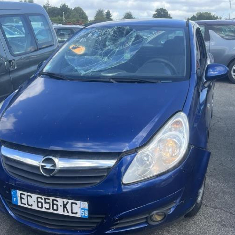 Aile avant droit OPEL CORSA D Photo n°8