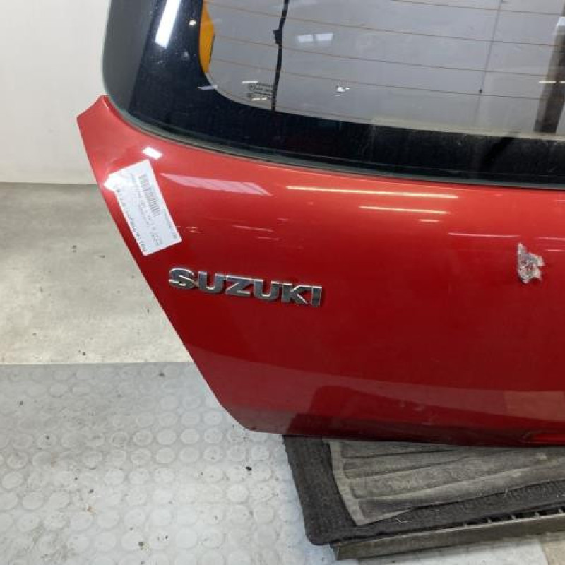 Malle/Hayon arriere SUZUKI SWIFT 3 Photo n°5