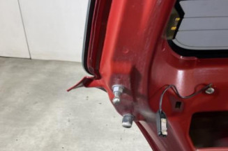 Malle/Hayon arriere SUZUKI SWIFT 3