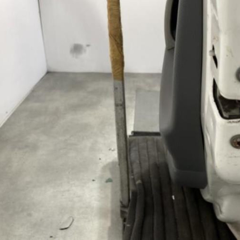 Porte arriere droit CITROEN C1 1 Photo n°4