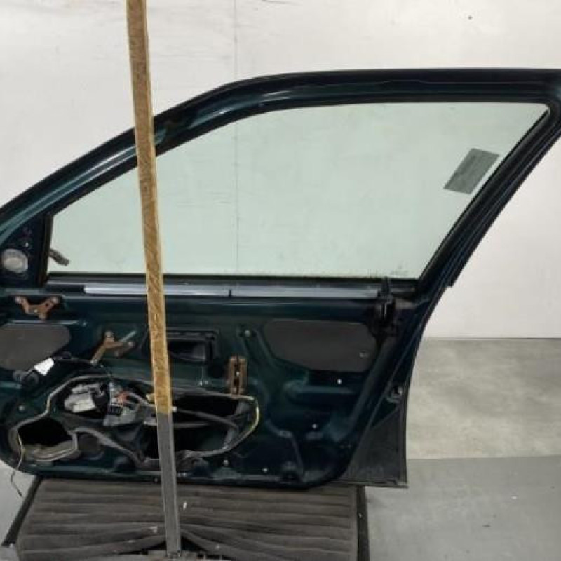Porte avant droit PEUGEOT 306 Photo n°8