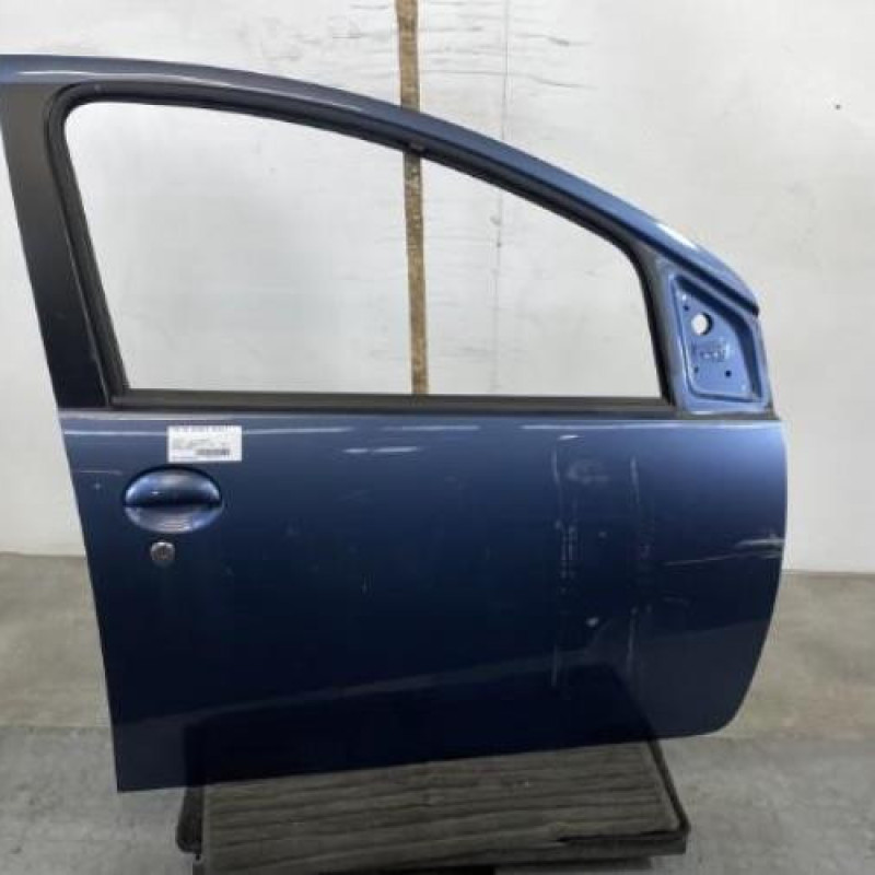 Porte avant droit TOYOTA AYGO 1 Photo n°1