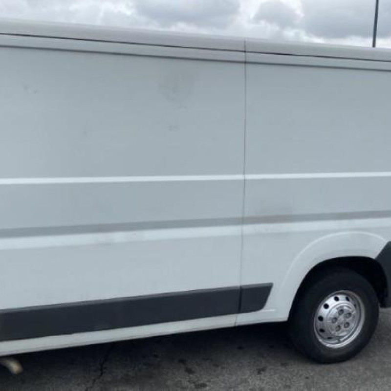 Crosse arriere droit PEUGEOT BOXER 3 Photo n°14