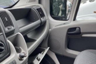 Crosse arriere droit PEUGEOT BOXER 3
