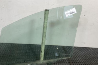 Vitre avant droit PEUGEOT 207