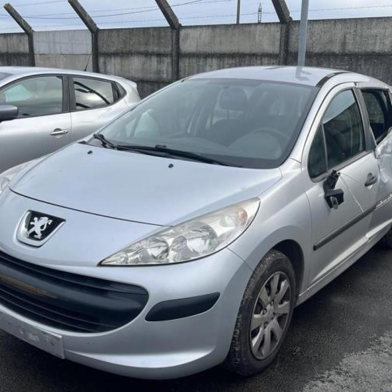 Vitre avant droit PEUGEOT 207 Photo n°7