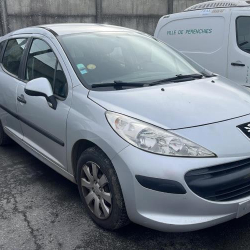 Vitre avant droit PEUGEOT 207 Photo n°8