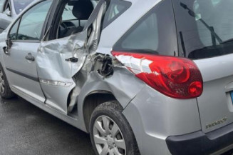 Vitre avant droit PEUGEOT 207