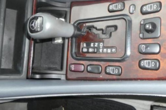 Retroviseur droit MERCEDES CLASSE CLK 208