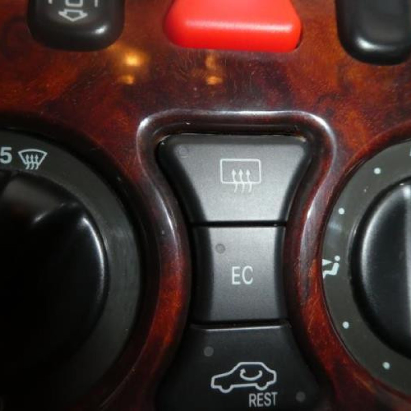 Retroviseur droit MERCEDES CLASSE CLK 208 Photo n°19