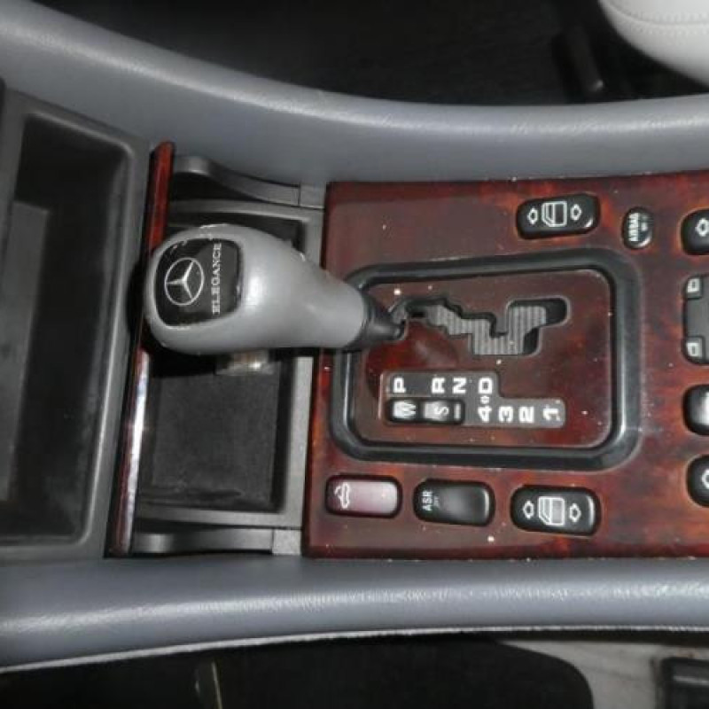 Retroviseur droit MERCEDES CLASSE CLK 208 Photo n°20