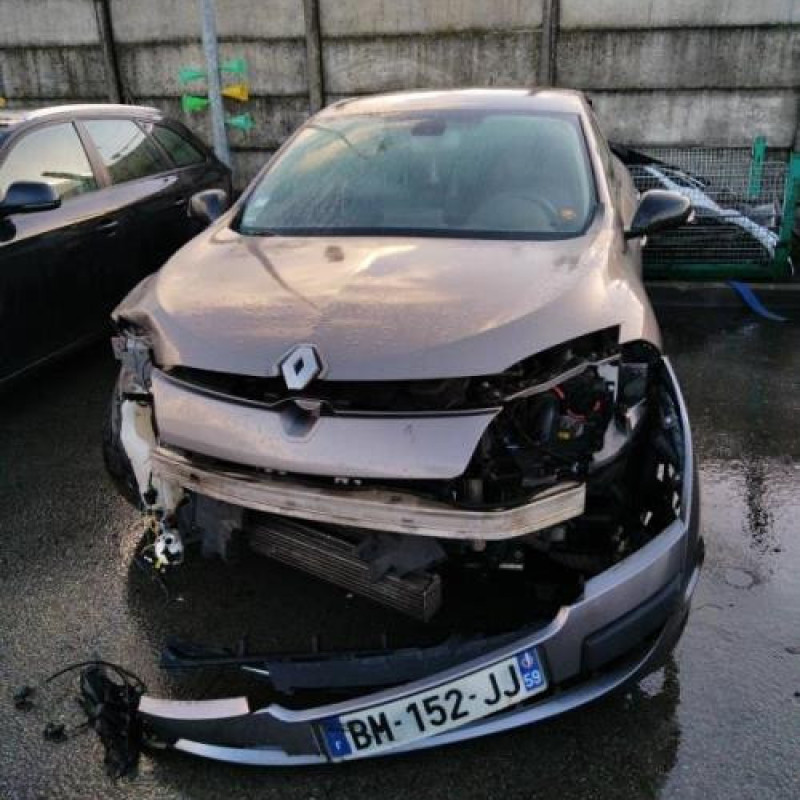 Trappe d'essence RENAULT MEGANE 3 Photo n°4