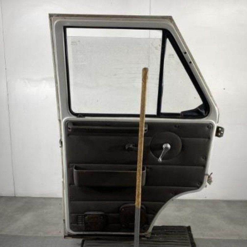 Porte avant gauche CITROEN C25 Photo n°6