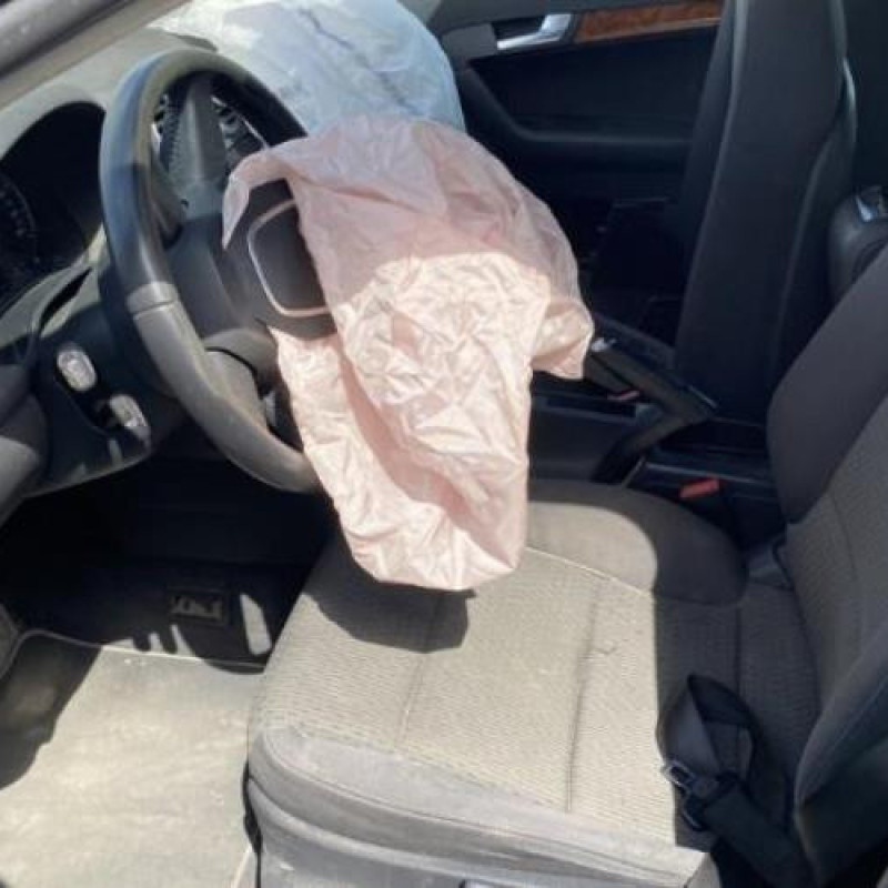 Renfort pare choc arriere (traverse) AUDI A3 2 Photo n°19