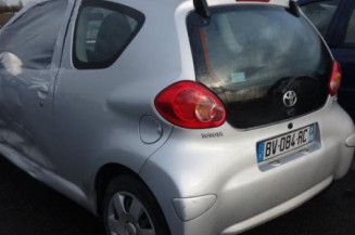Renfort pare choc arriere (traverse) TOYOTA AYGO 1