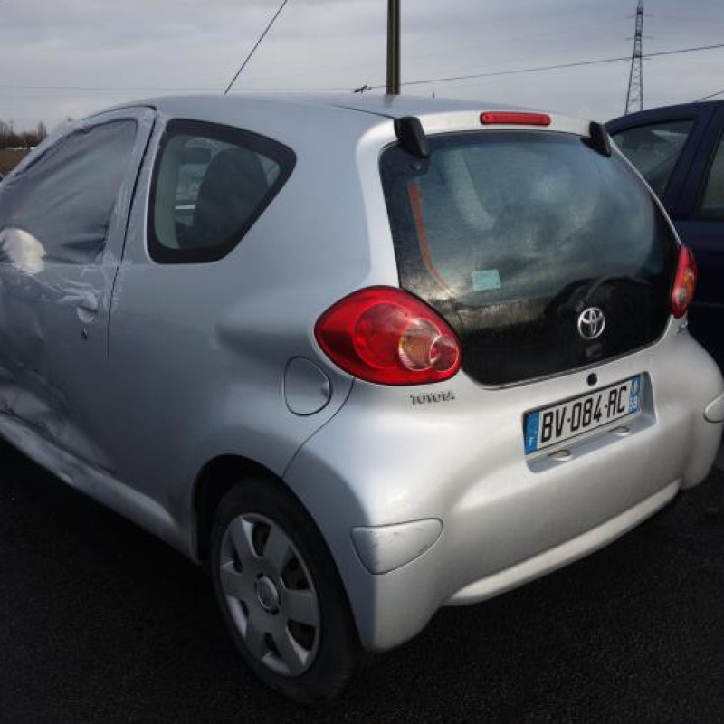 Renfort pare choc arriere (traverse) TOYOTA AYGO 1 Photo n°10